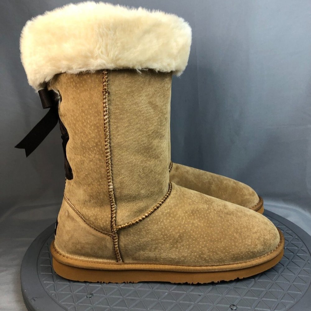 Lamo Adele Womens Size 9 Medium Suede Tall Boot Water Stain Resistant Chestnut